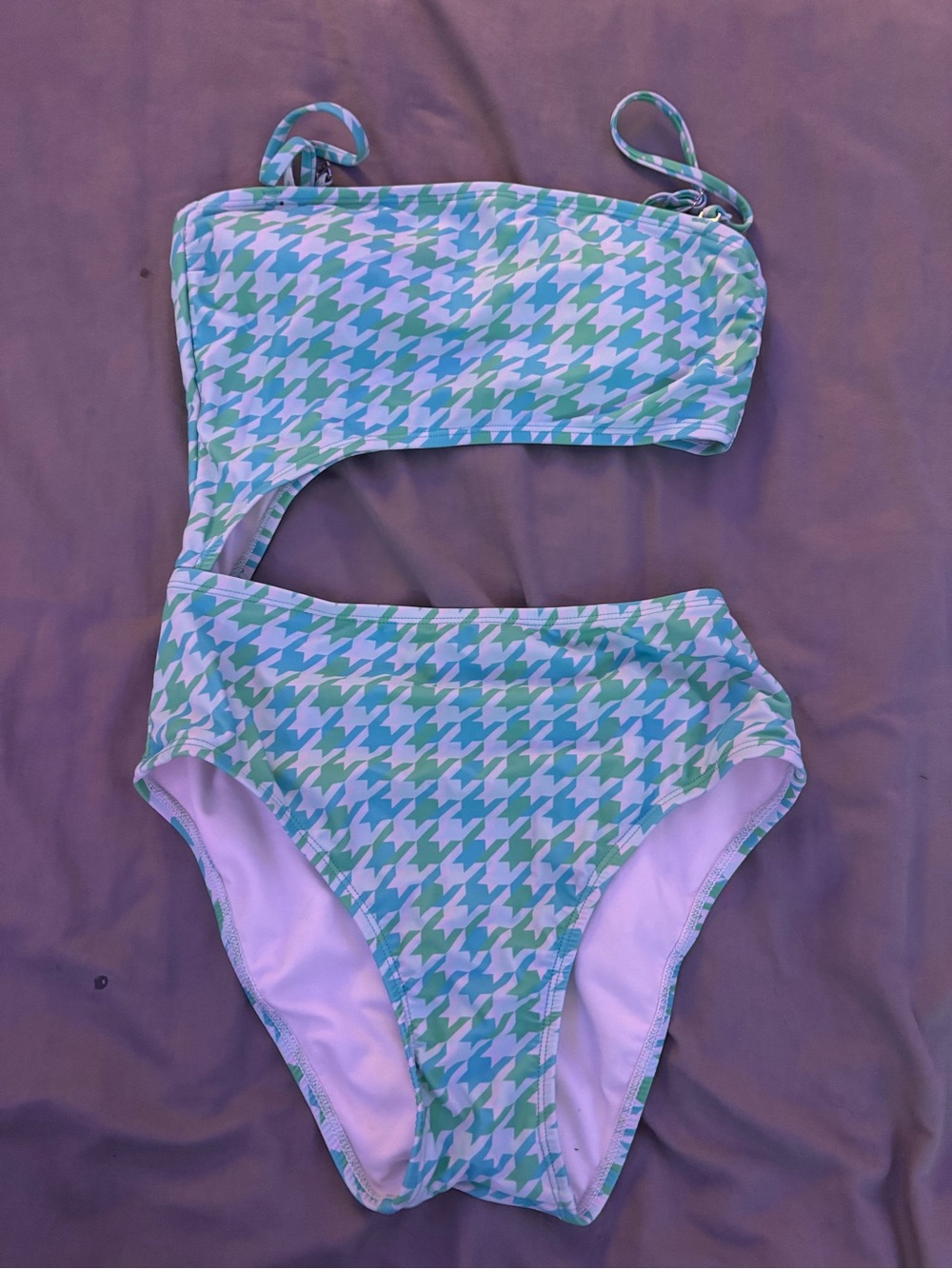 No Boundaries Girls Green and White Houndstooth One-Shoulder Swimsuit